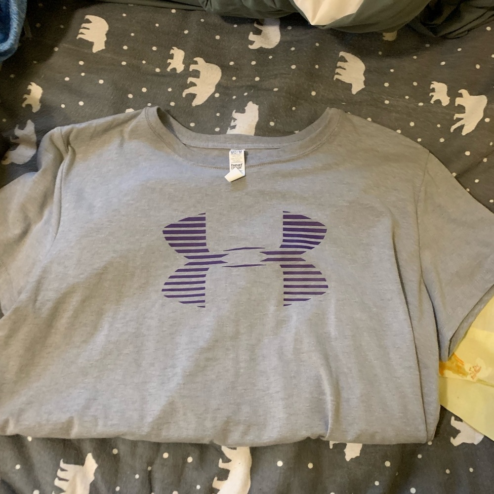 Under Armour T-shirt